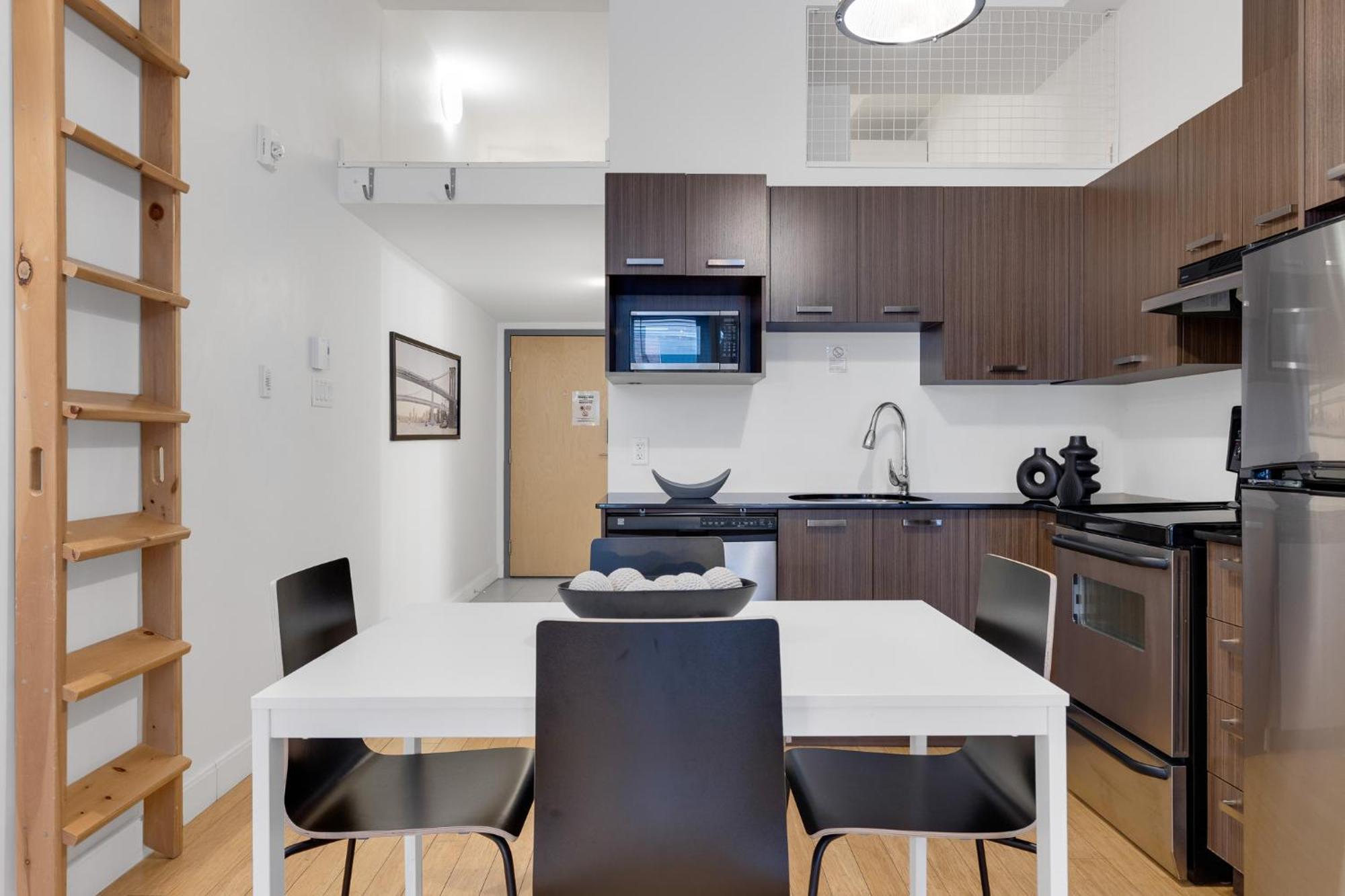 Liv Mtl Main Aparthotel Montreal Luaran gambar