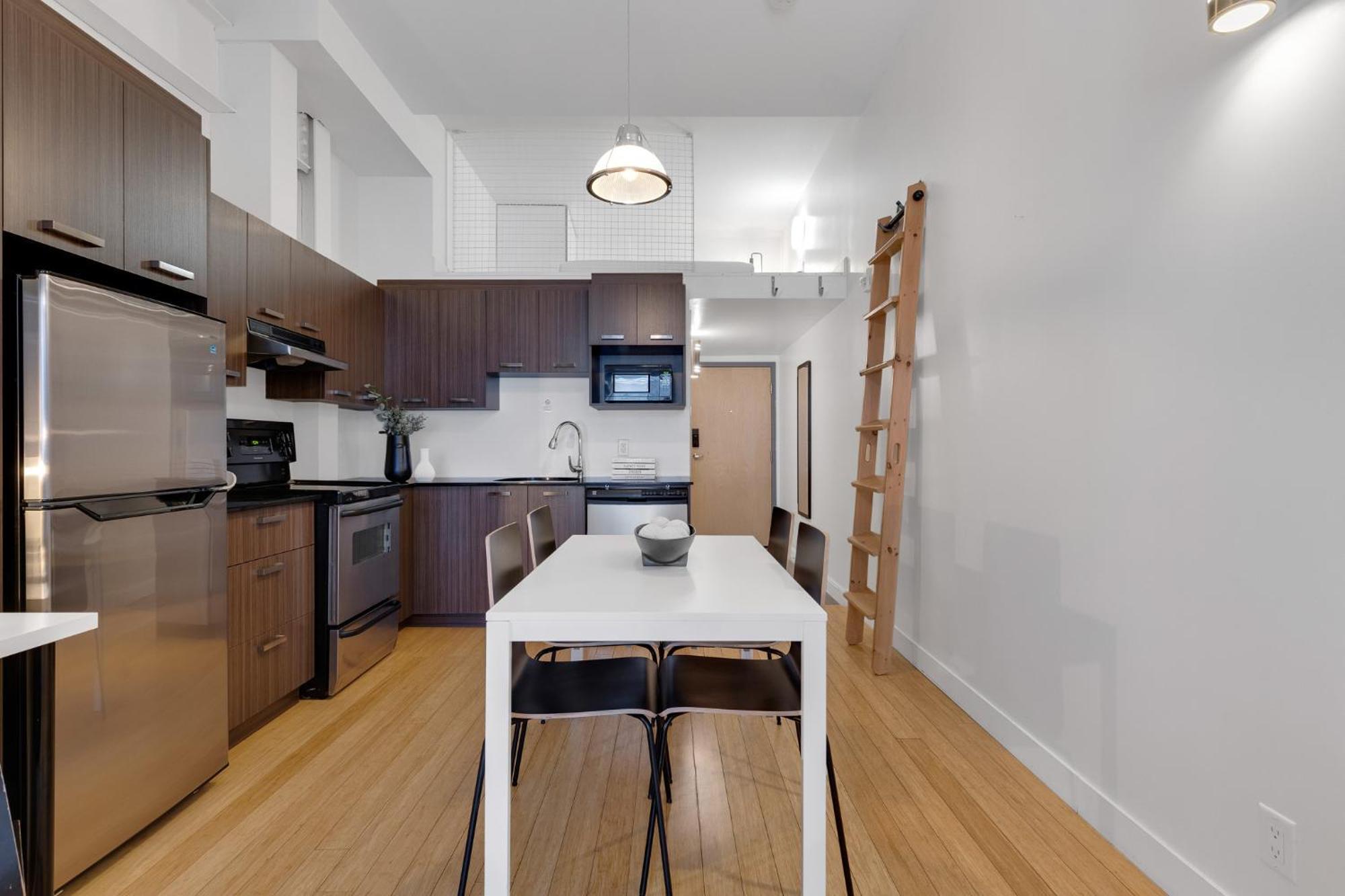 Liv Mtl Main Aparthotel Montreal Luaran gambar
