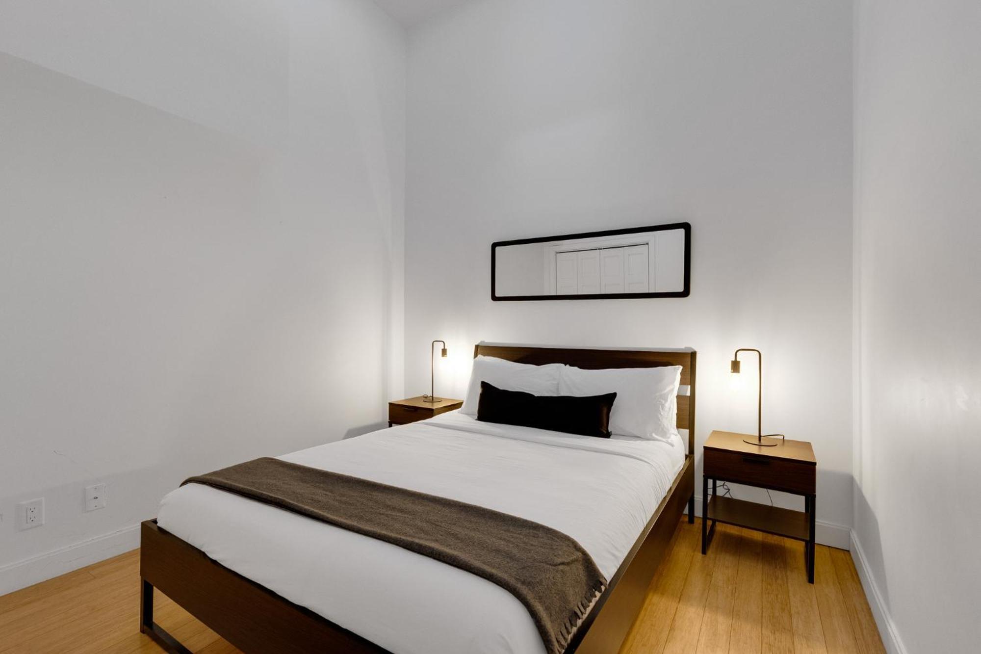 Liv Mtl Main Aparthotel Montreal Luaran gambar