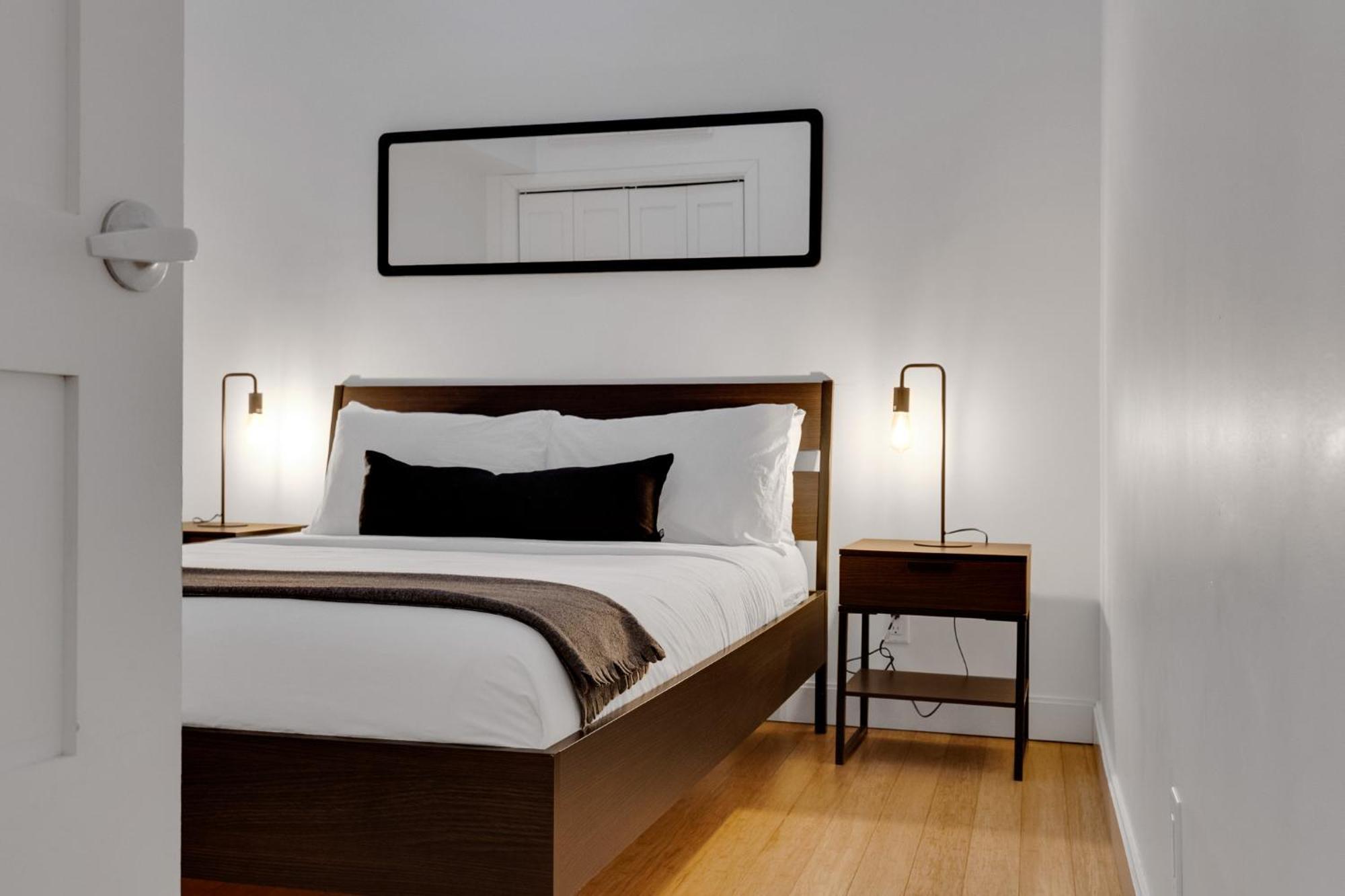 Liv Mtl Main Aparthotel Montreal Luaran gambar